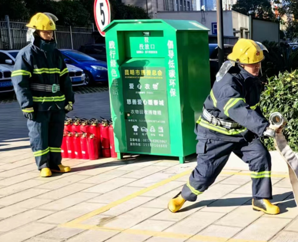 金桂苑小區消防演練，急救知識，電梯關人自救知識